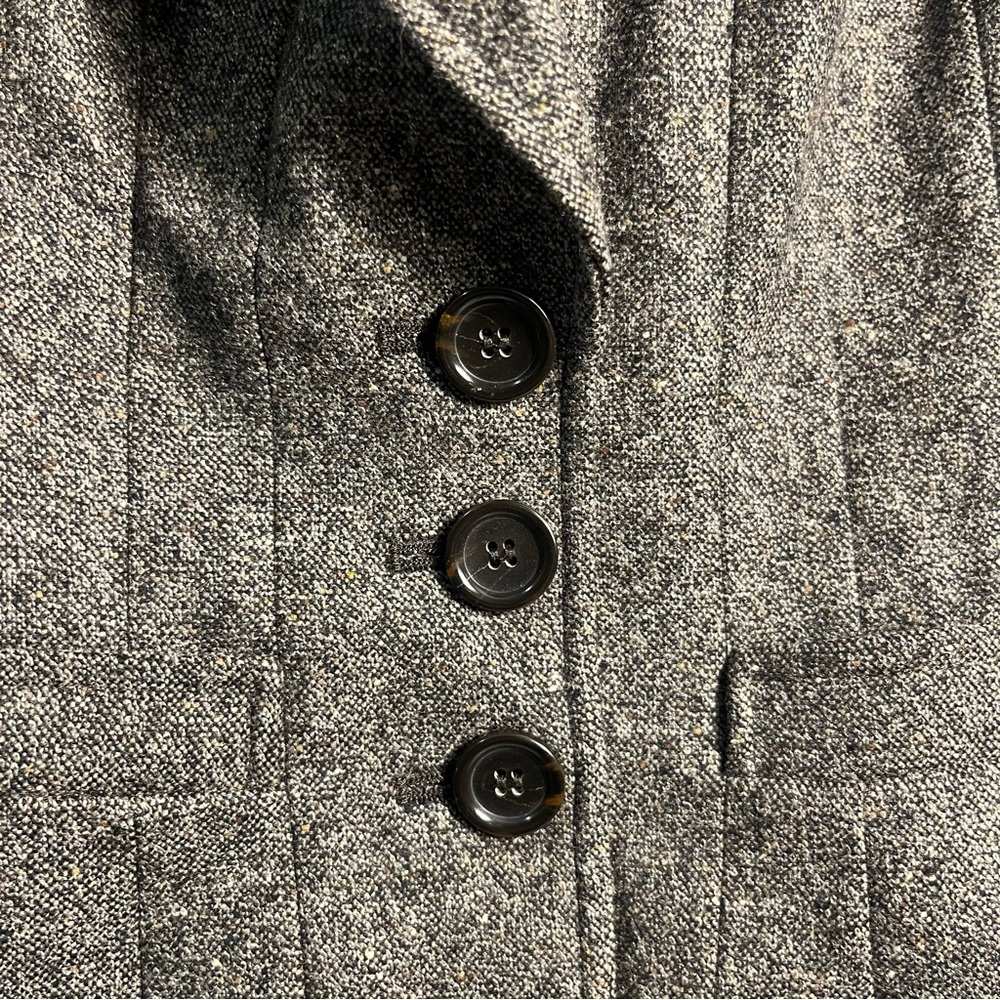 Ann Taylor Wool Three Button Blazer, Size 2 NWOT - Picture 4 of 11